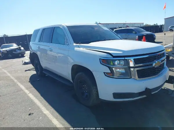 1GNLCDEC8JR154295 2018 CHEVROLET TAHOE - Image 1