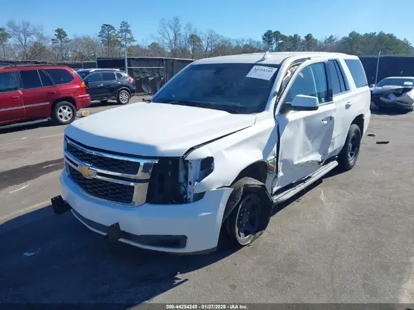 1GNLCDEC8JR154295 2018 CHEVROLET TAHOE - Image 2