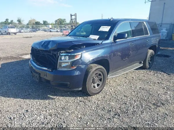 1GNLCDEC8KR236447 2019 CHEVROLET TAHOE - Image 2