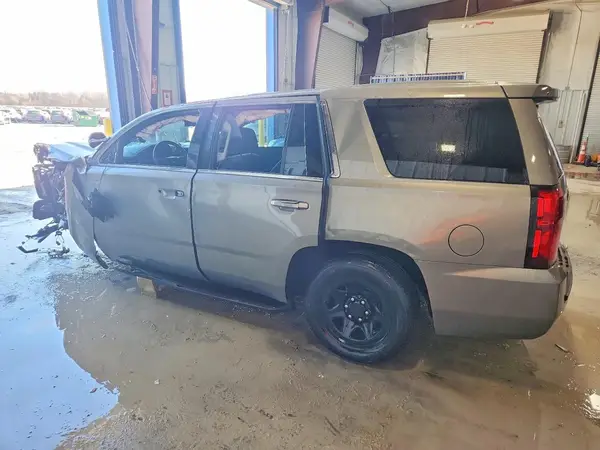 1GNLCDEC8KR339562 2019 CHEVROLET TAHOE - Image 2
