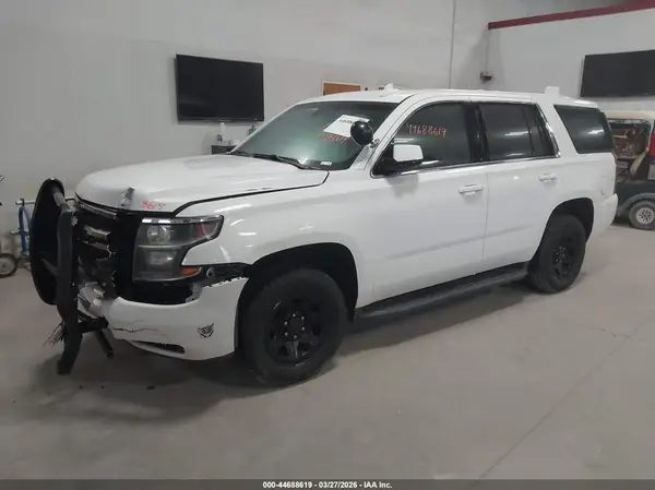 1GNLCDEC9JR128644 2018 CHEVROLET TAHOE - Image 2