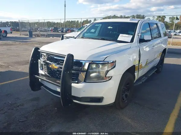 1GNLCDEC9JR155245 2018 CHEVROLET TAHOE - Image 2