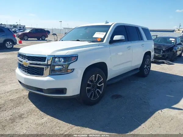 1GNLCDECXHR224373 2017 CHEVROLET TAHOE - Image 2