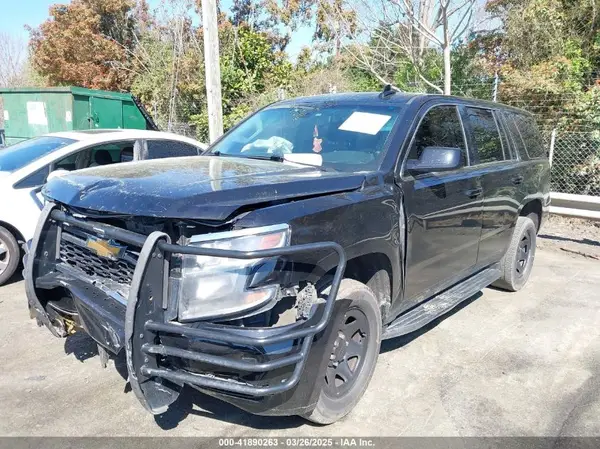 1GNLCDECXKR133529 2019 CHEVROLET TAHOE - Image 2