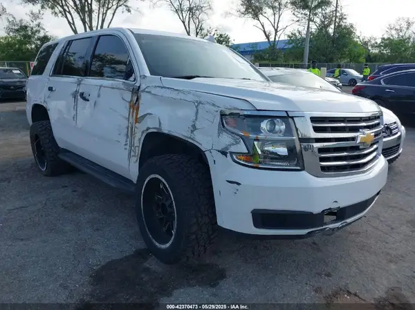 1GNLCDECXKR196906 2019 CHEVROLET TAHOE - Image 1