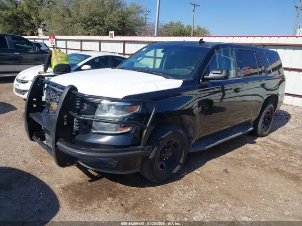 1GNLCDECXKR241973 2019 CHEVROLET TAHOE - Image 2