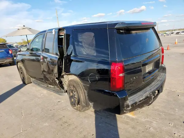 1GNLCDECXKR309074 2019 CHEVROLET TAHOE - Image 2