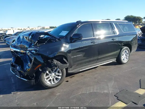 1GNS5BKD6TR204573 2026 CHEVROLET SUBURBAN - Image 2