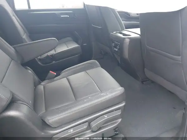 1GNS5CRD2SR378666 2025 CHEVROLET SUBURBAN - Image 8