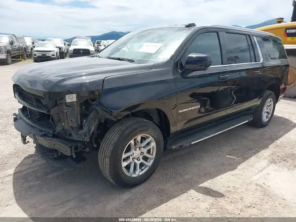 1GNS5CRD4SR172927 2025 CHEVROLET SUBURBAN - Image 2