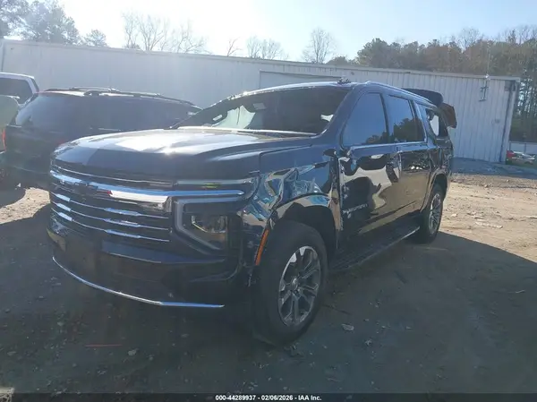 1GNS5CRD4SR207952 2025 CHEVROLET SUBURBAN - Image 2