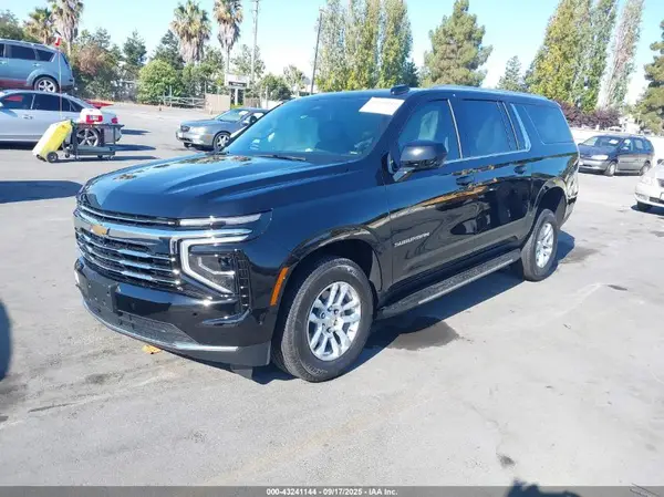 1GNS5CRD4SR277533 2025 CHEVROLET SUBURBAN - Image 2