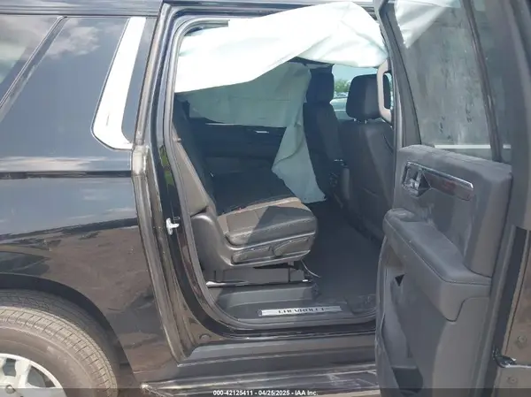 1GNS5CRD8SR200292 2025 CHEVROLET SUBURBAN - Image 8