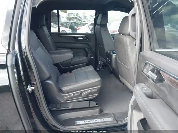1GNS5CRD9SR380057 2025 CHEVROLET SUBURBAN - Image 8