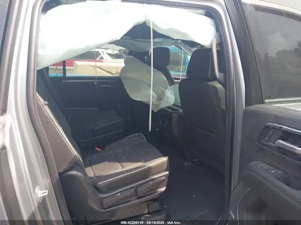1GNS5FRD8SR181650 2025 CHEVROLET SUBURBAN - Image 8