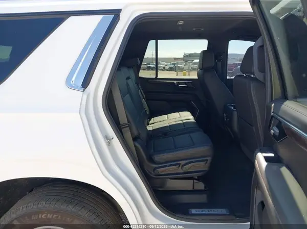 1GNS5NRD5SR206031 2025 CHEVROLET TAHOE - Image 8