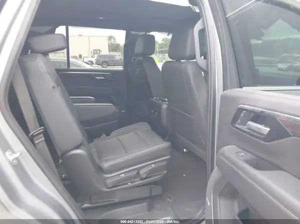 1GNS5NRD7SR111339 2025 CHEVROLET TAHOE - Image 8