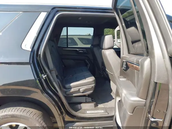 1GNS5NRD8SR275604 2025 CHEVROLET TAHOE - Image 8