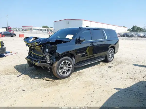 1GNS6BRD0SR116457 2025 CHEVROLET SUBURBAN - Image 2
