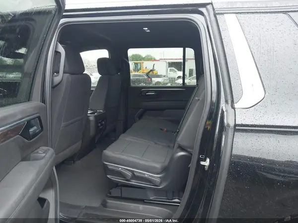 1GNS6BRD0SR262244 2025 CHEVROLET SUBURBAN - Image 8