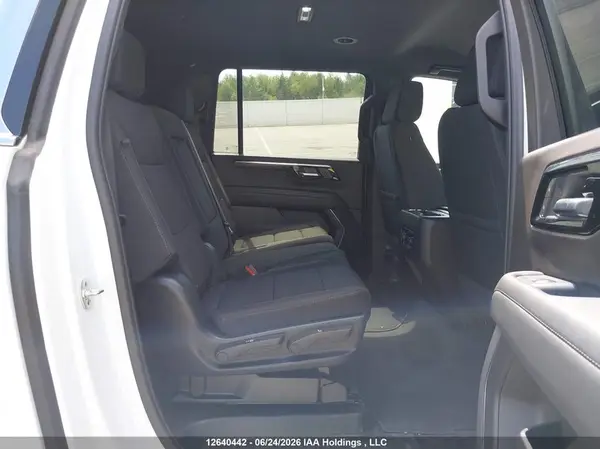 1GNS6BRD2SR130537 2025 CHEVROLET SUBURBAN - Image 8