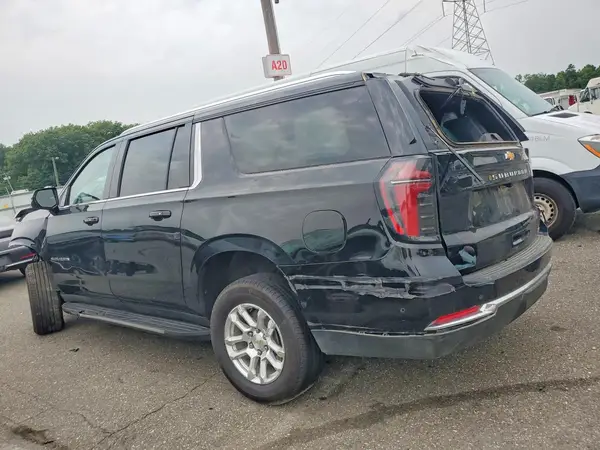 1GNS6CKD5TR207726 2026 CHEVROLET SUBURBAN - Image 2
