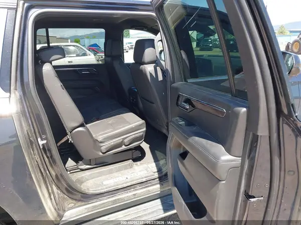 1GNS6CRD0SR183050 2025 CHEVROLET SUBURBAN - Image 8