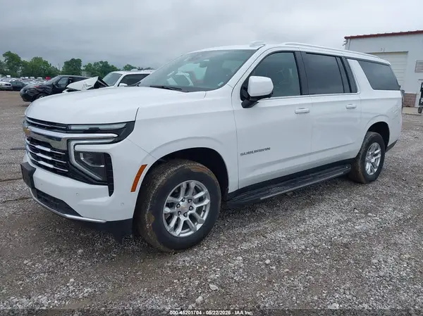 1GNS6CRD1SR235852 2025 CHEVROLET SUBURBAN - Image 2