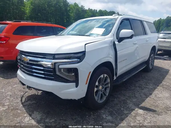 1GNS6CRD3SR158658 2025 CHEVROLET SUBURBAN - Image 2
