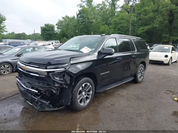 1GNS6CRDXSR275816 2025 CHEVROLET SUBURBAN - Image 2