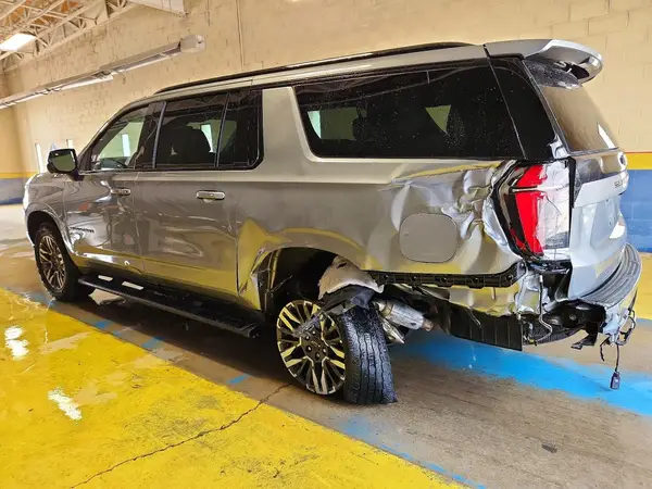 1GNS6DRD3SR349079 2025 CHEVROLET SUBURBAN - Image 2
