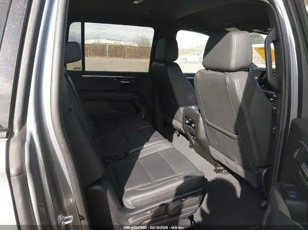 1GNS6DRD4SR206609 2025 CHEVROLET SUBURBAN - Image 8