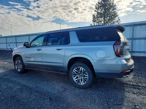 1GNS6DRD5SR312390 2025 CHEVROLET SUBURBAN - Image 2
