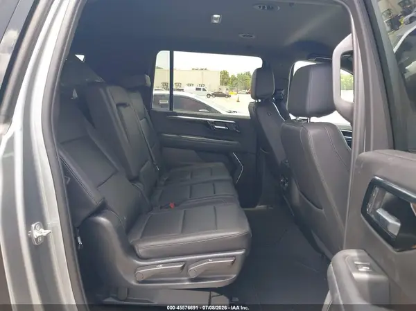 1GNS6DRD7SR230547 2025 CHEVROLET SUBURBAN - Image 8