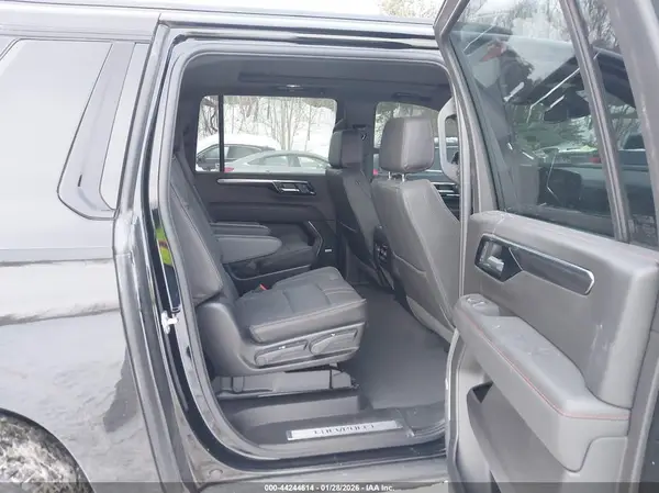 1GNS6EKDXTR101820 2026 CHEVROLET SUBURBAN - Image 8