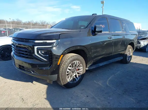 1GNS6ER87SR352074 2025 CHEVROLET SUBURBAN - Image 2