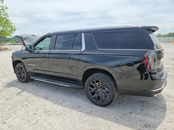 1GNS6FKD9TR242982 2026 CHEVROLET SUBURBAN - Image 2