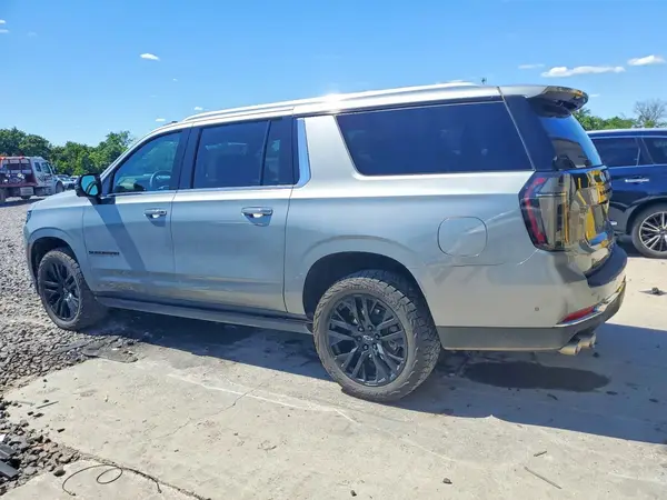 1GNS6FR82SR392679 2025 CHEVROLET SUBURBAN - Image 2