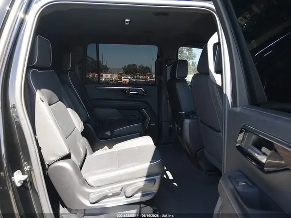 1GNS6FRD5SR381205 2025 CHEVROLET SUBURBAN - Image 8