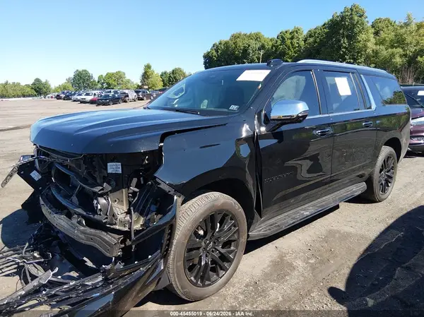 1GNS6FRD7SR392450 2025 CHEVROLET SUBURBAN - Image 2