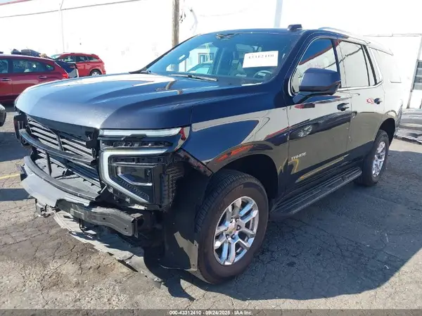 1GNS6NRD0SR182752 2025 CHEVROLET TAHOE - Image 2
