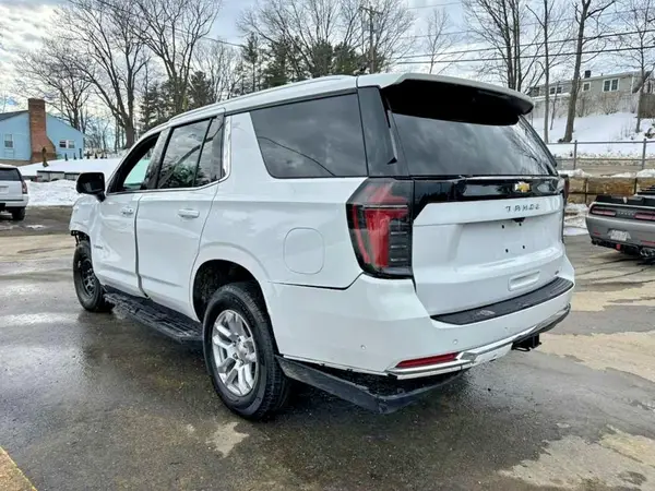 1GNS6NRD0SR327465 2025 CHEVROLET TAHOE - Image 2