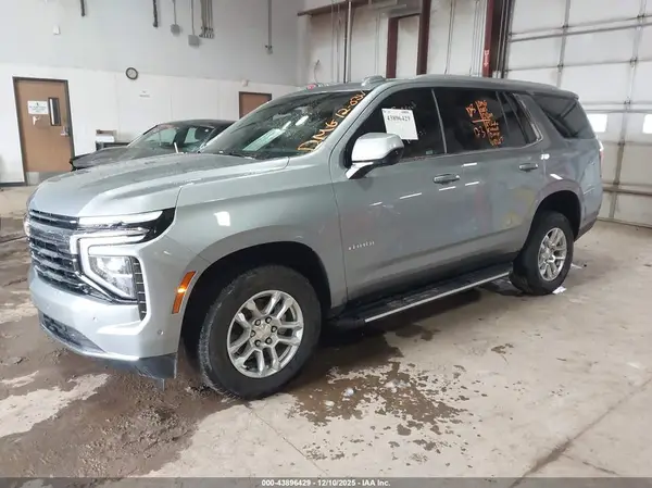 1GNS6NRD3SR268816 2025 CHEVROLET TAHOE - Image 2