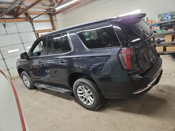1GNS6NRD5SR194220 2025 CHEVROLET TAHOE - Image 2