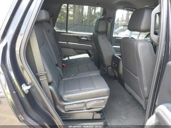 1GNS6NRD7SR241098 2025 CHEVROLET TAHOE - Image 8