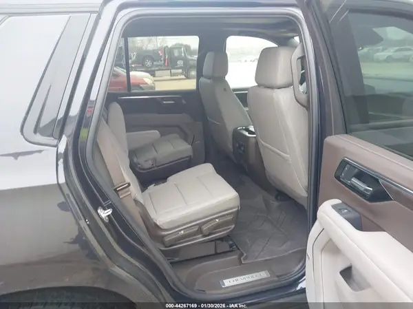 1GNS6PRD0SR206818 2025 CHEVROLET TAHOE - Image 8