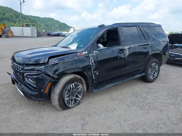 1GNS6PRD4SR117902 2025 CHEVROLET TAHOE - Image 2