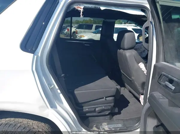 1GNS6PRD6SR190575 2025 CHEVROLET TAHOE - Image 8