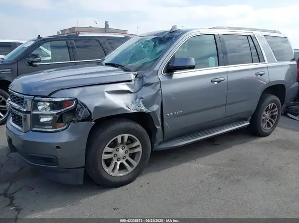 1GNSCAEC2JR306131 2018 CHEVROLET TAHOE - Image 2