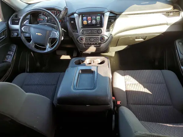 1GNSCAEC3HR312739 2017 CHEVROLET TAHOE - Image 8